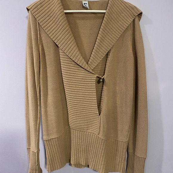 GAP Hooded Button Sweater - Picture 2 of 5